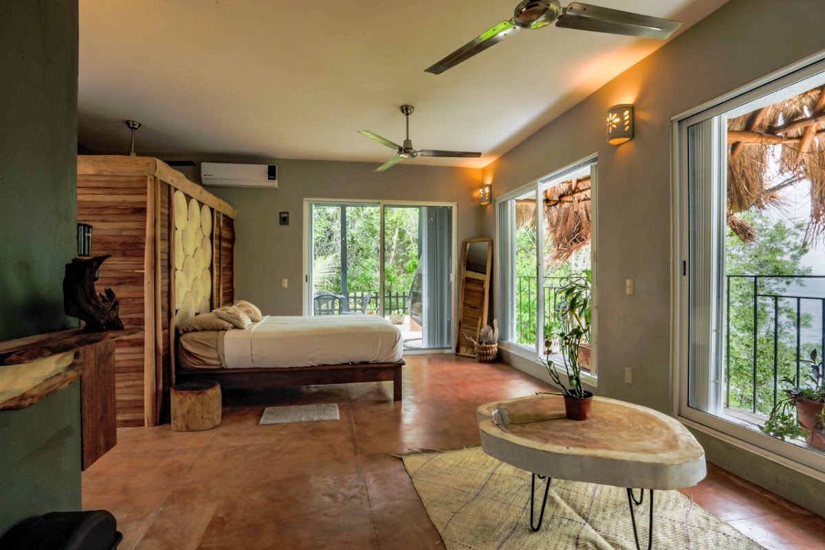 Maya Cala gallery 8