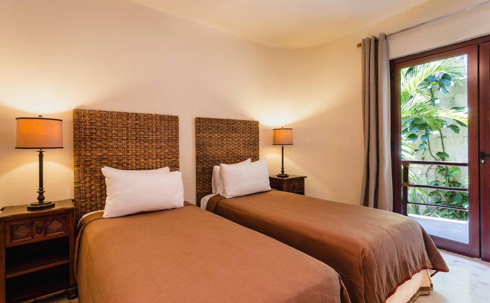 Maya Villa Condo Hotel & Beachclub gallery 2