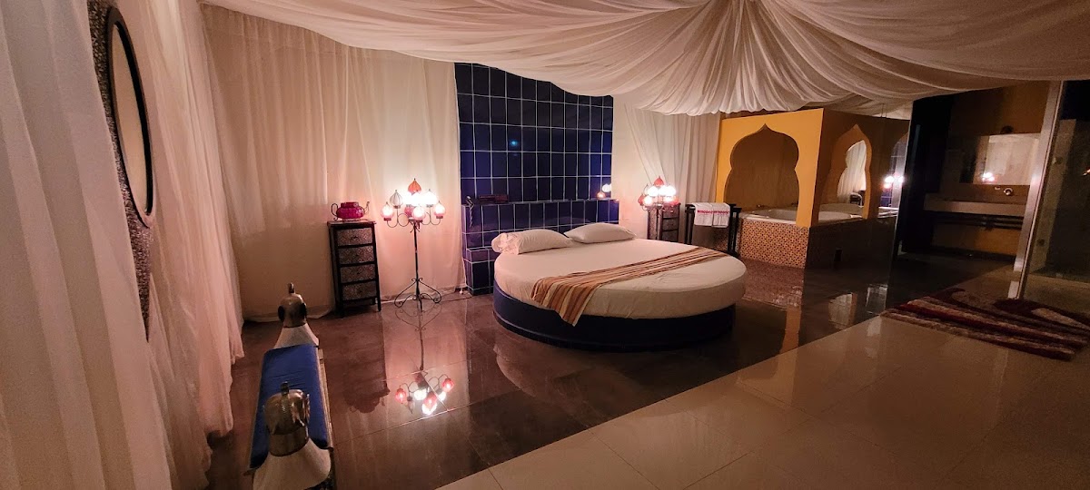 Moon Hotel Tematico gallery 2
