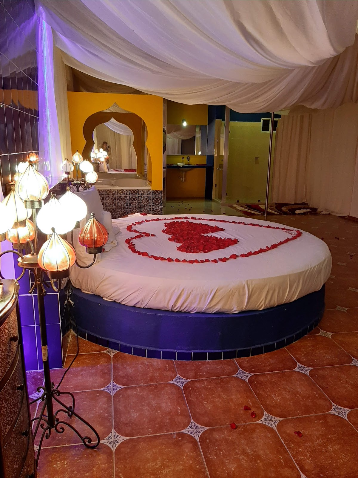 Moon Hotel Tematico gallery 4