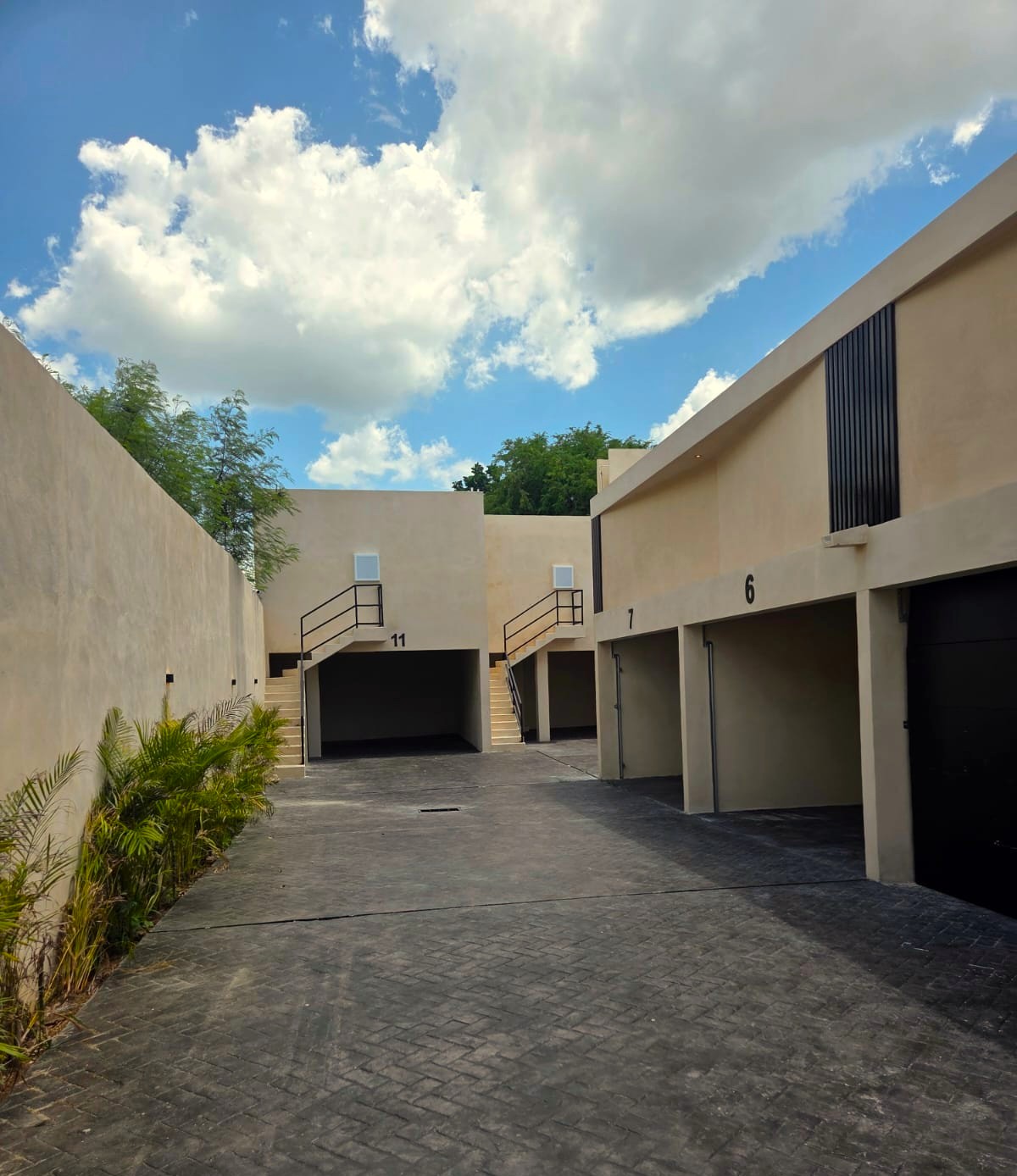 Motel 11&11 gallery 1