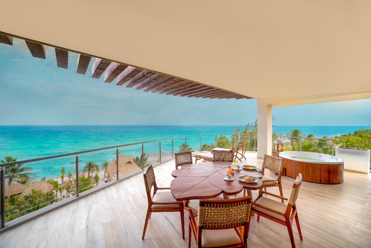 MVNGATA Beach Club & Rooftop gallery 1