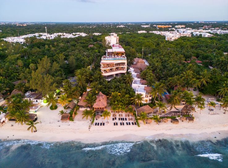 MVNGATA Beach Club & Rooftop gallery 4