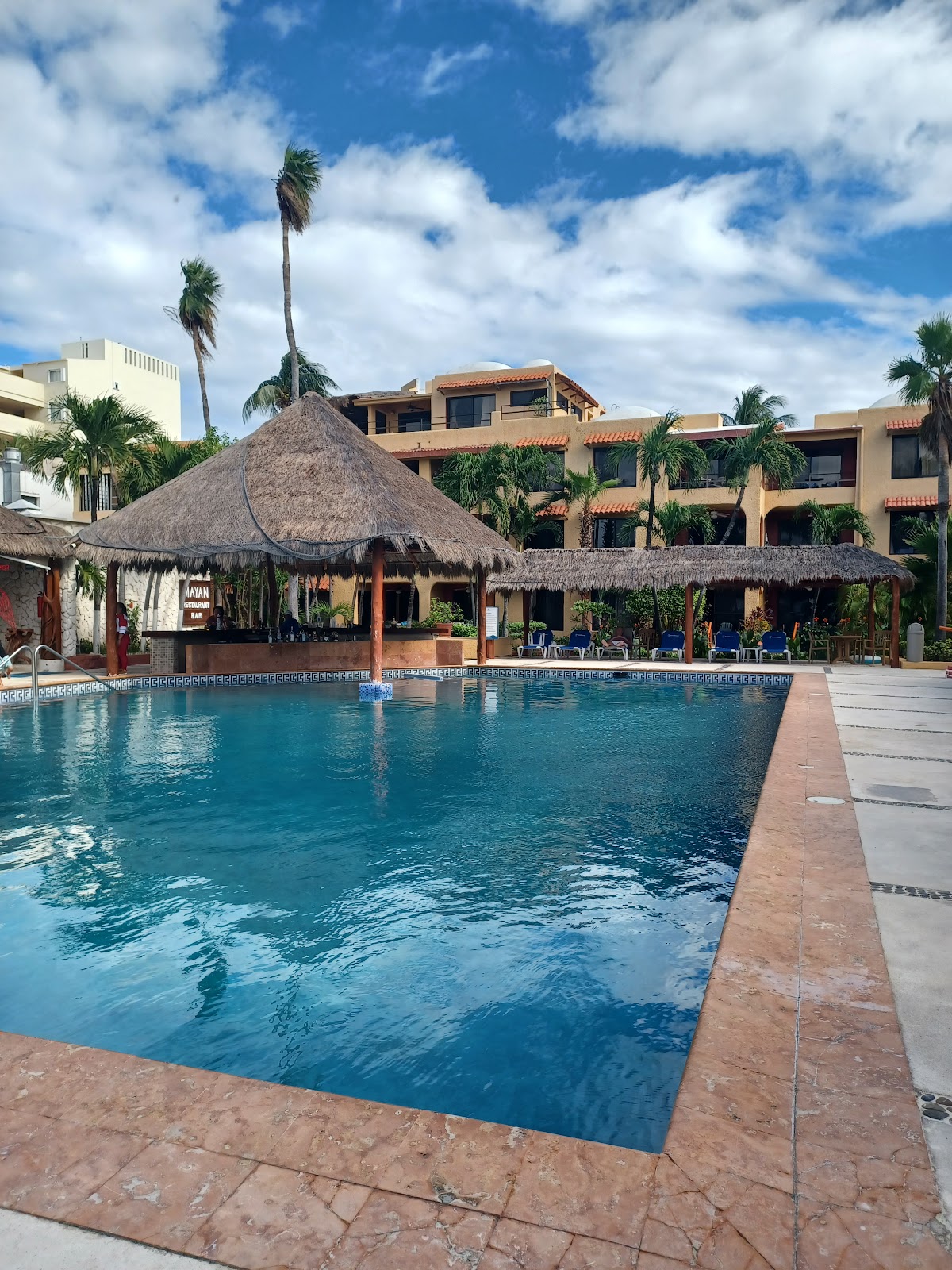 Nautibeach Condos gallery 1