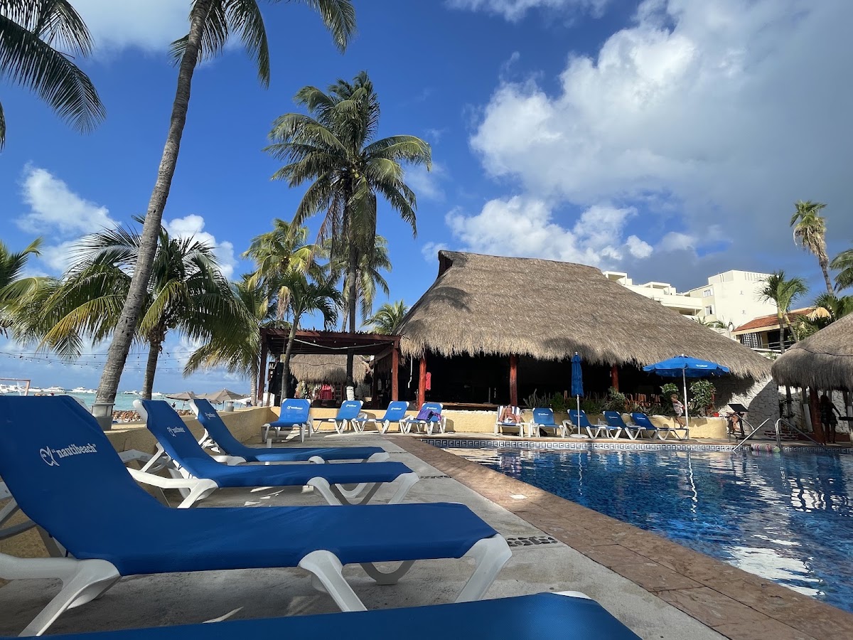 Nautibeach Condos gallery 4