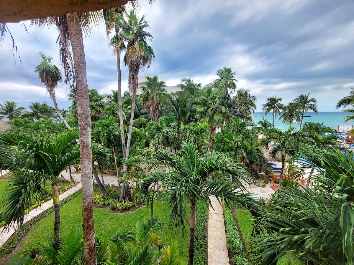 Nautibeach Condos gallery 9