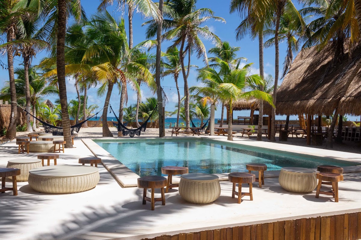 Nílu Isla Mujeres by Selina gallery 3