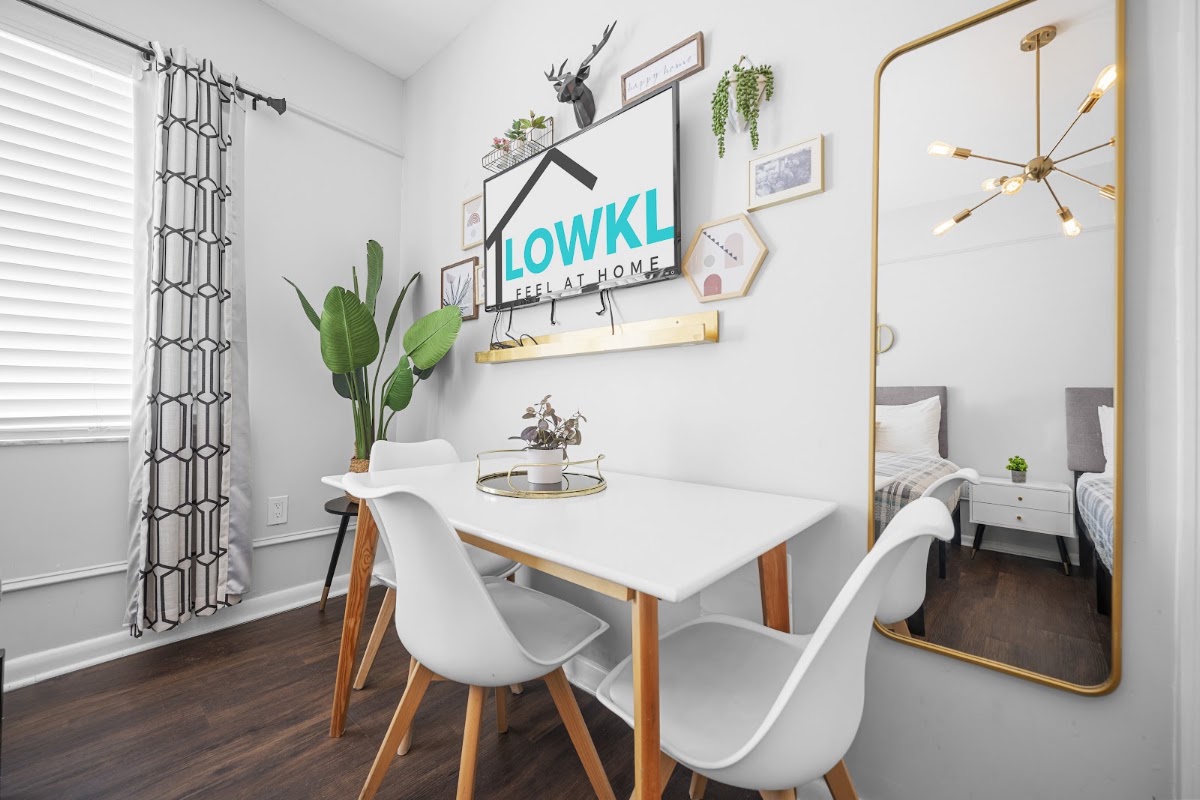 Nine20 Collins Apartments By Lowkl gallery 7