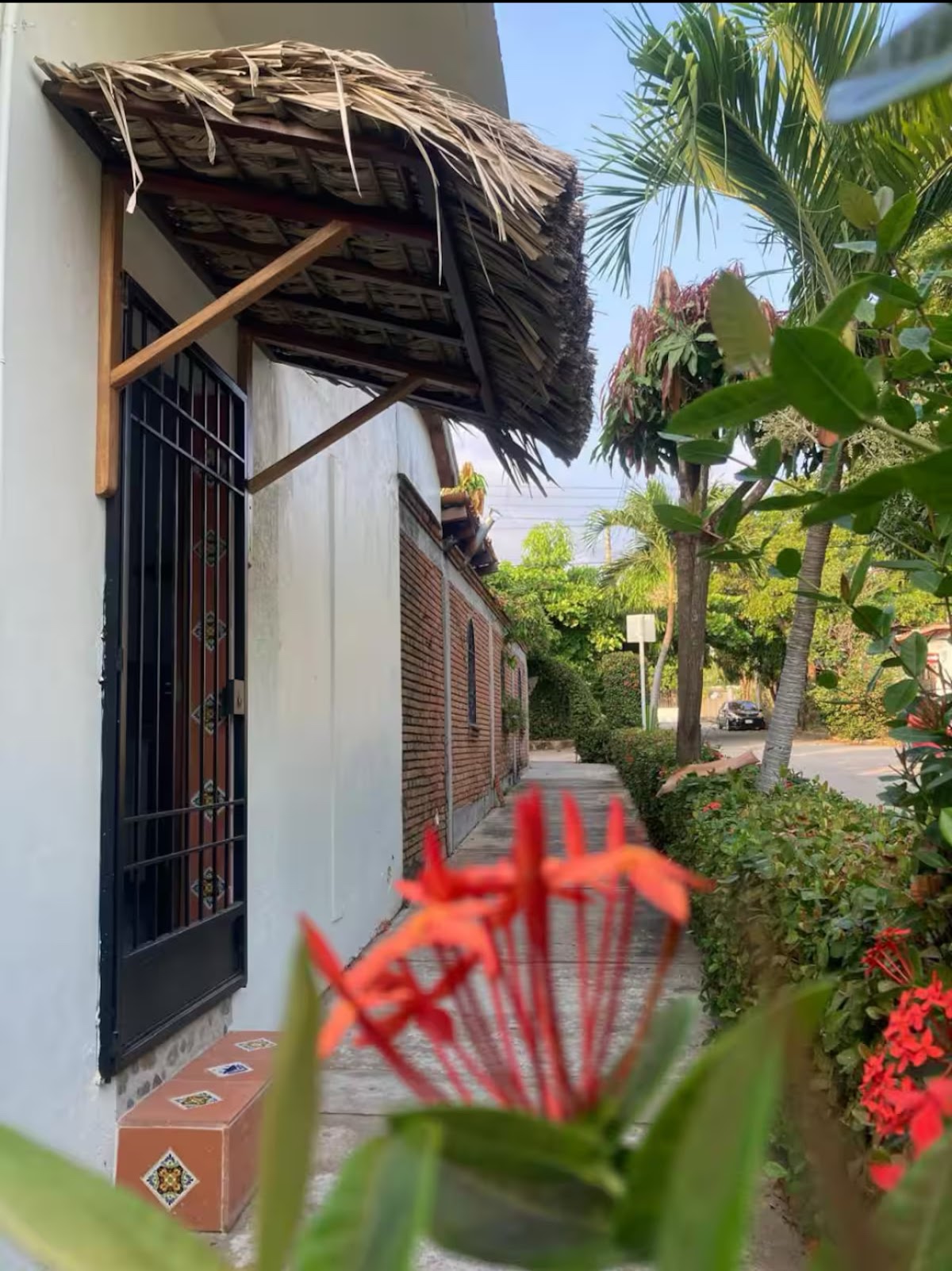 Pacífico Living-Vive La Costa Airbnb gallery 3