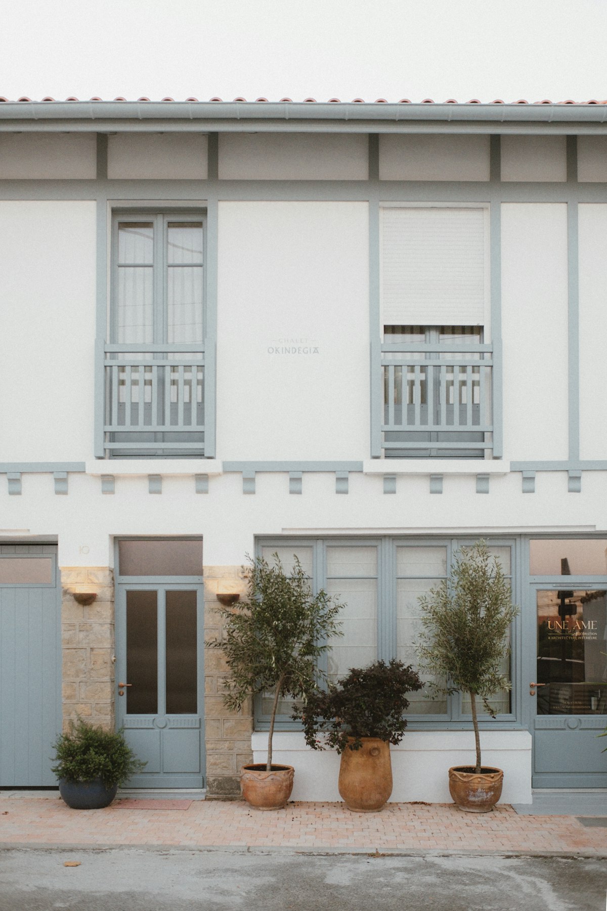 DezMont Guest House gallery 11