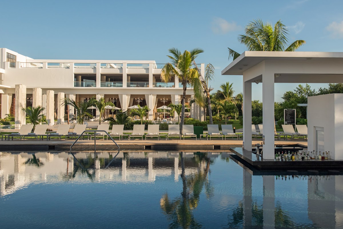 Platinum Yucatán Princess All Suites & Spa Resort gallery 1