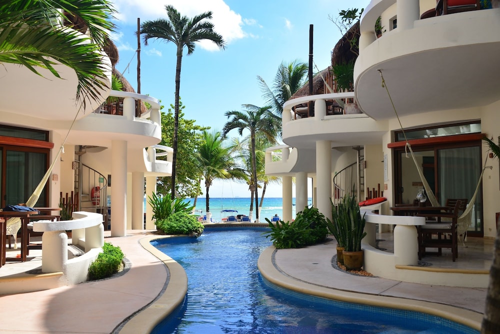 Playa Palms Beach Hotel gallery 5
