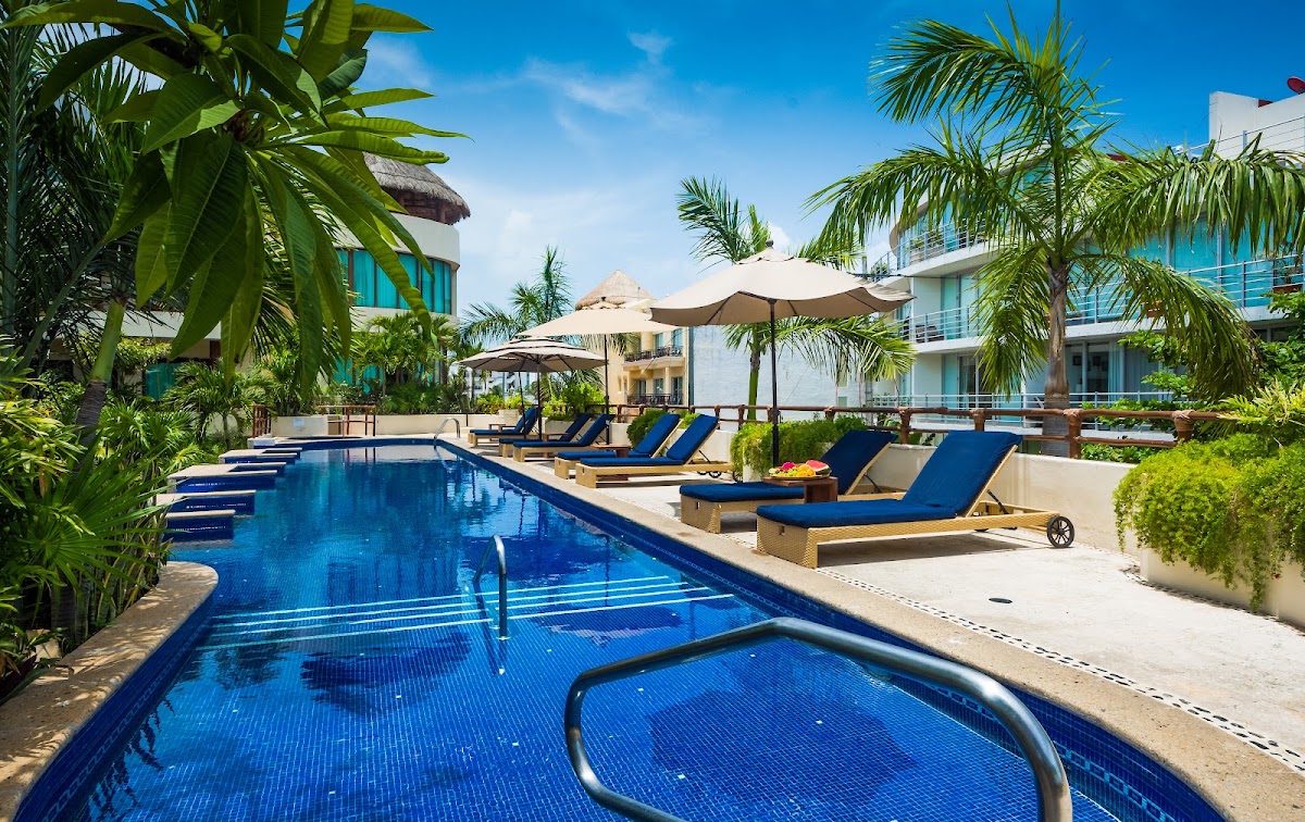 Porto Playa Condo Hotel & Beach Club gallery 3