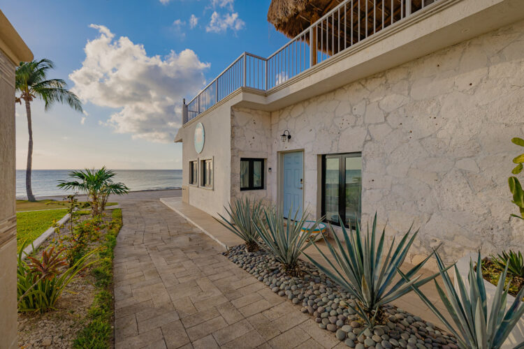 Queen of Cozumel gallery 3