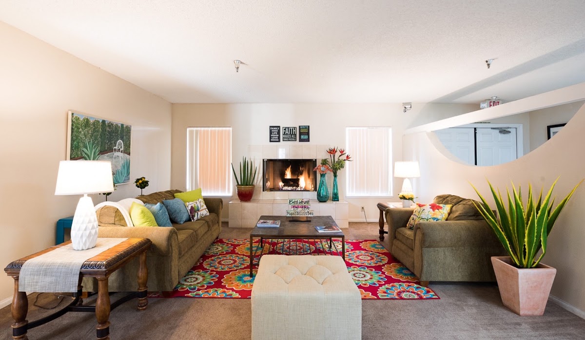 Santiago Sun Canyon Estates gallery 6