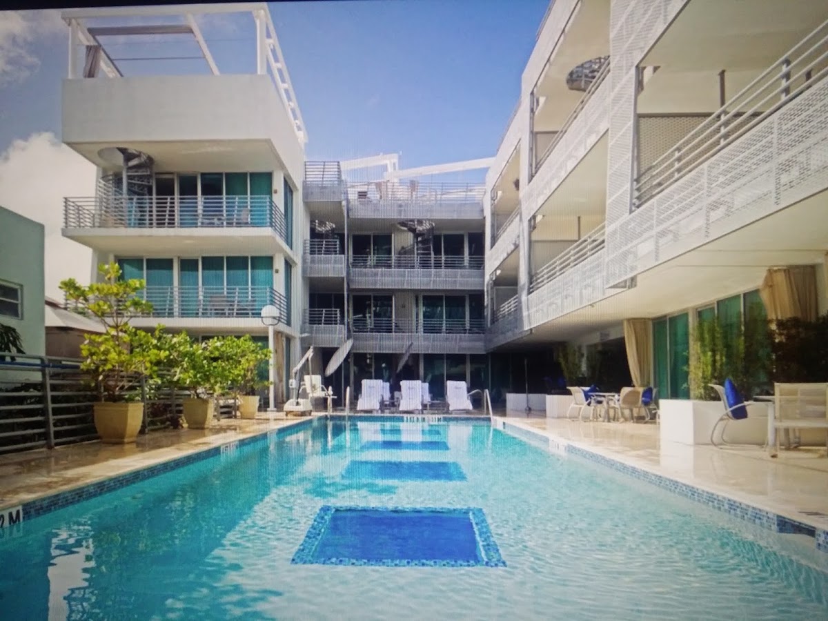 SoBe Ocean Drive Suites gallery 1