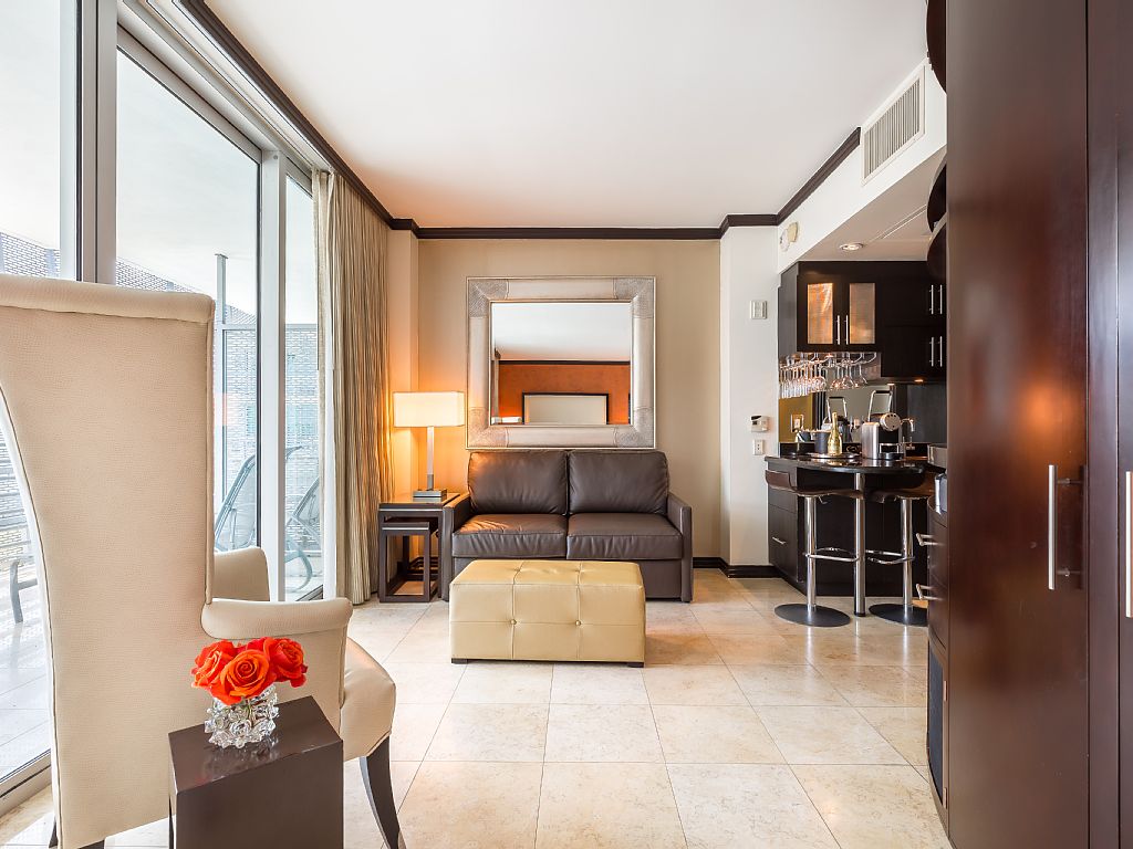 SoBe Ocean Drive Suites gallery 3