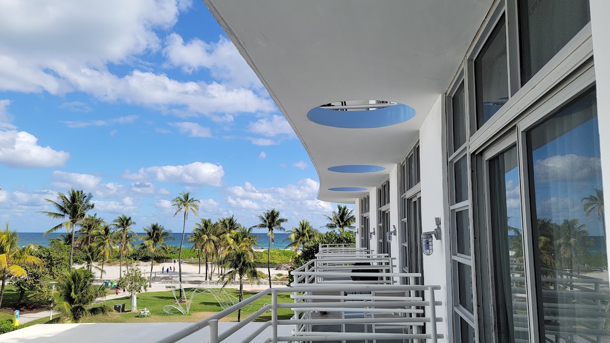Strand Ocean Drive Suites gallery 7