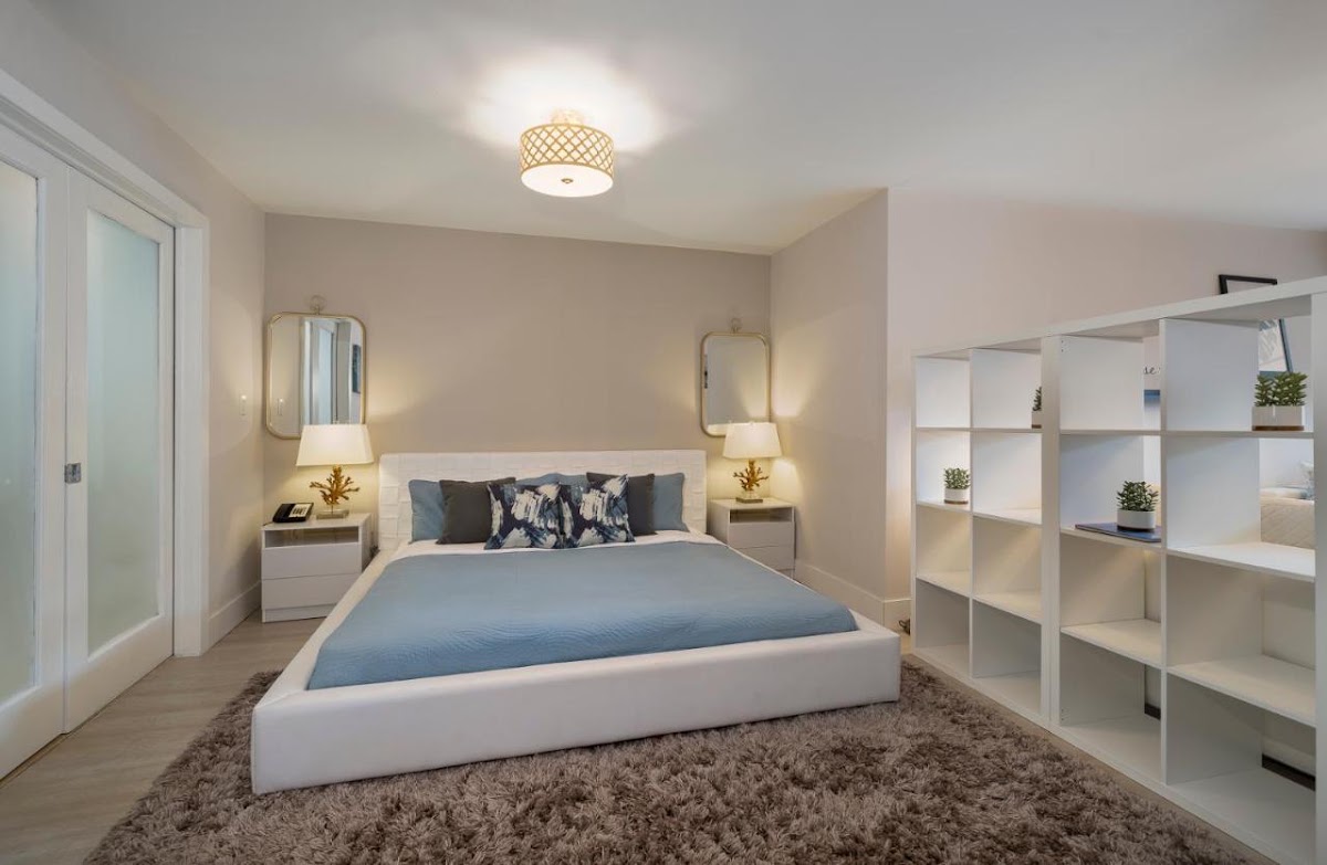 Strand Ocean Drive Suites gallery 8