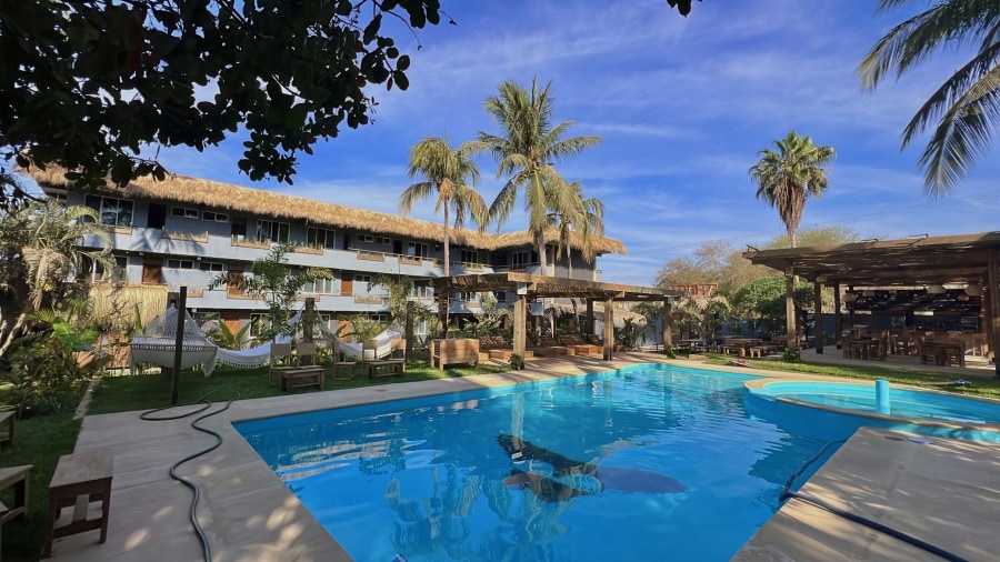 Straw Hat Surf Hostel & Bar gallery 3
