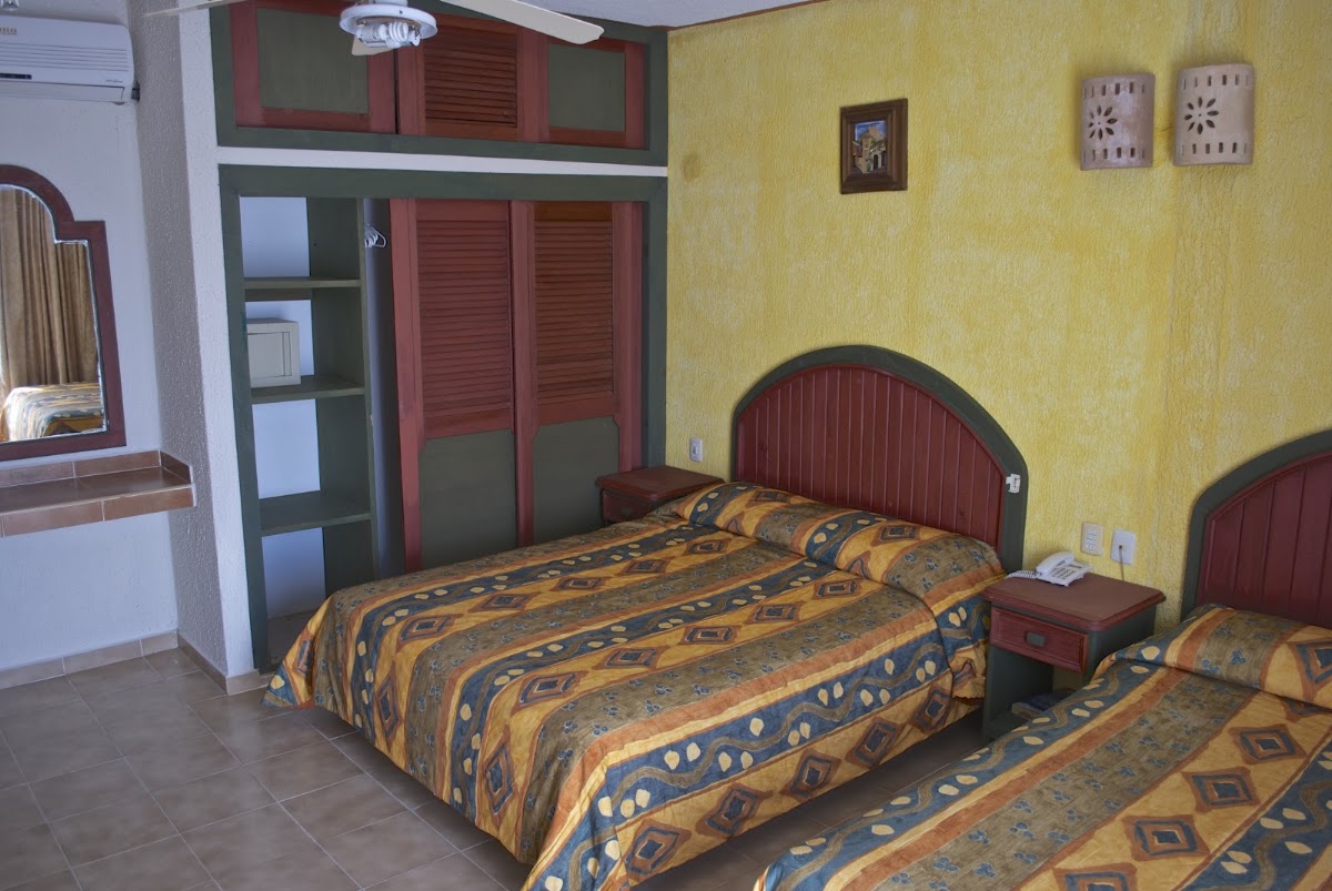 Suites Los Arcos gallery 10