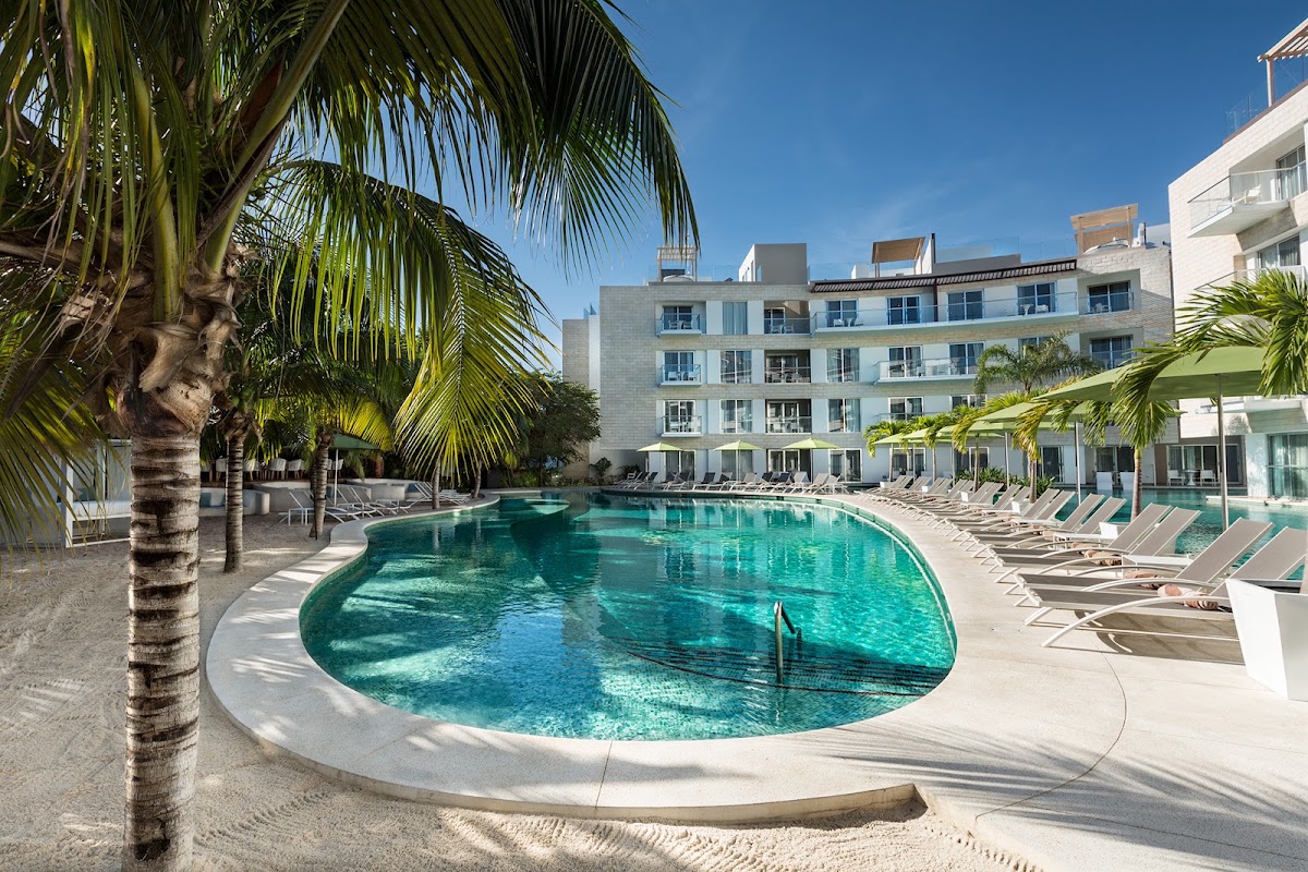 The Fives Beach Hotel & Residences gallery 1