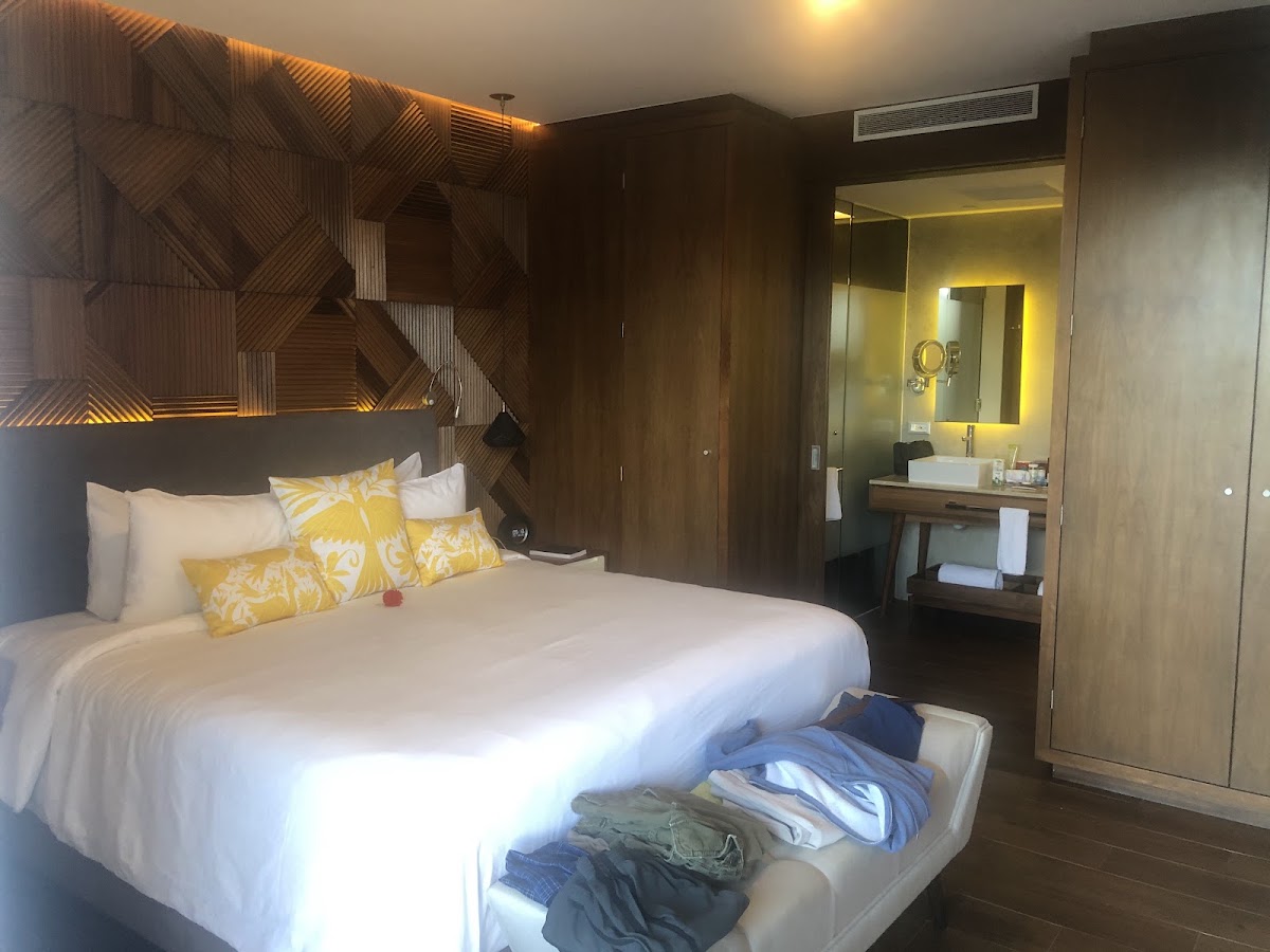 The Fives Beach Hotel & Residences gallery 2