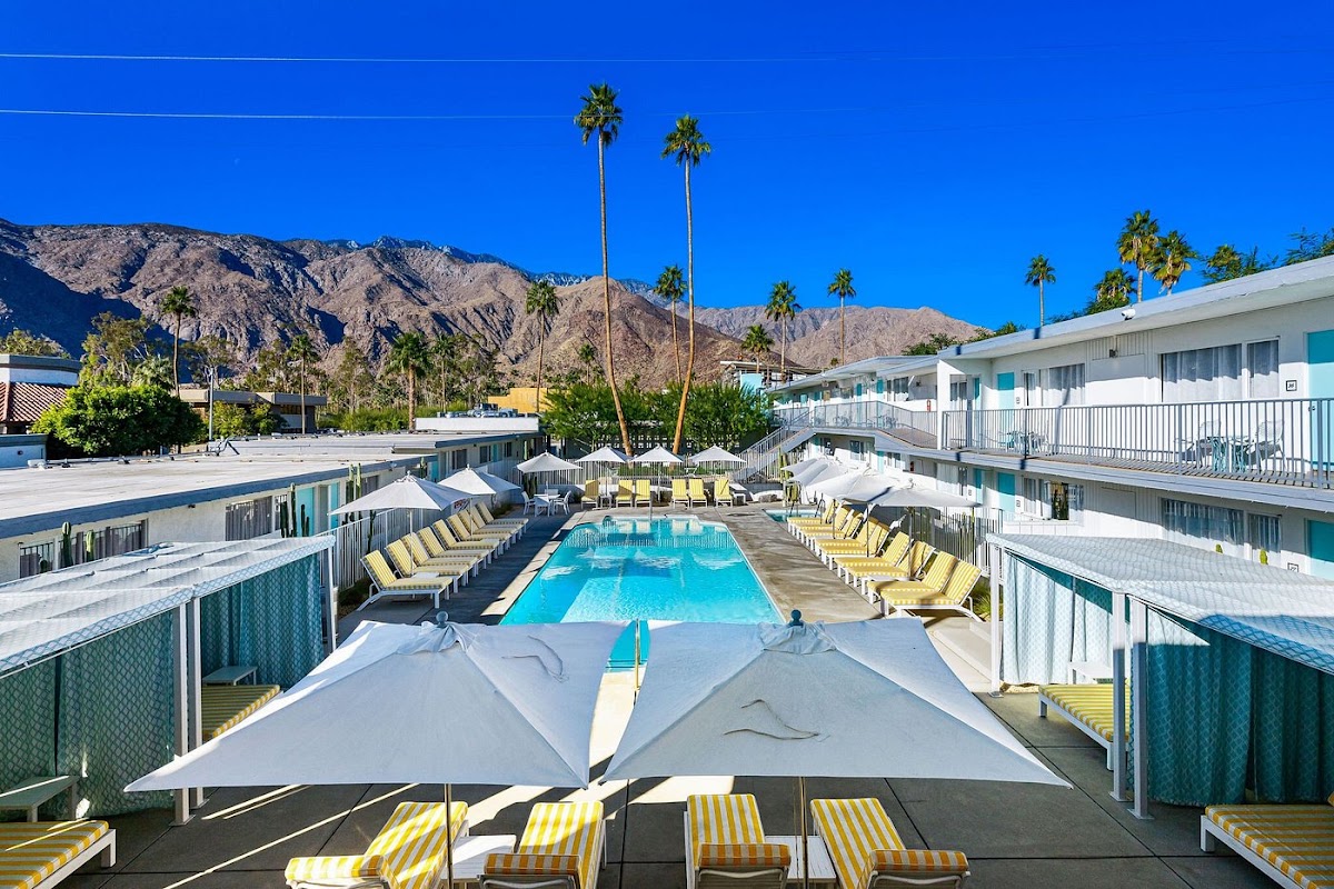 The Skylark - a Palm Springs Hotel gallery 1