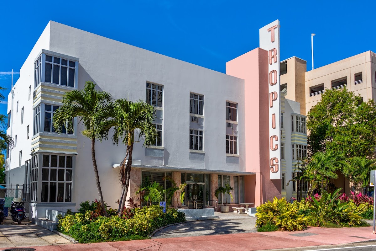 Tropics Hotel gallery 4