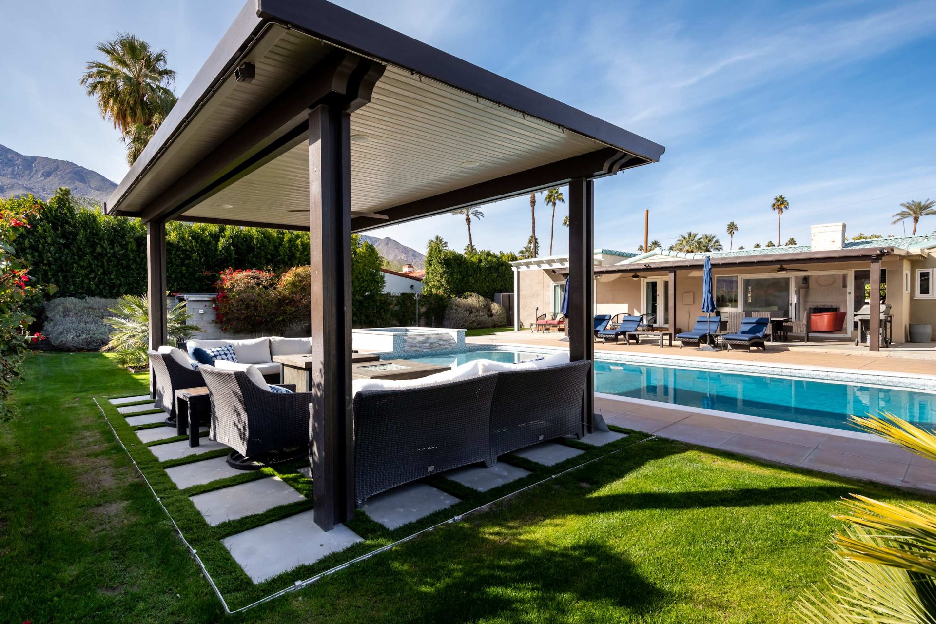 4BR Palm Springs Pool Villa w Casita & Spa gallery 4