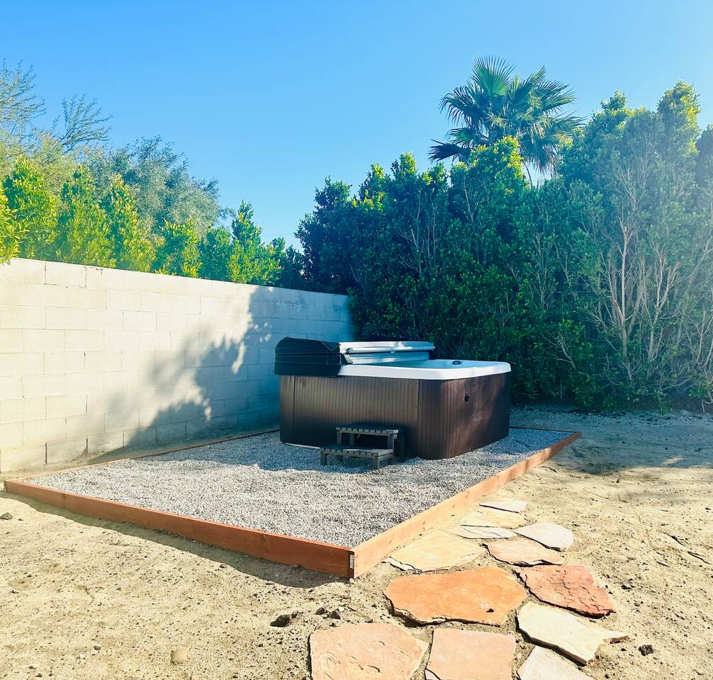 Casa de Frida-Gated House+Hot Tub+ Huge yard gallery 7
